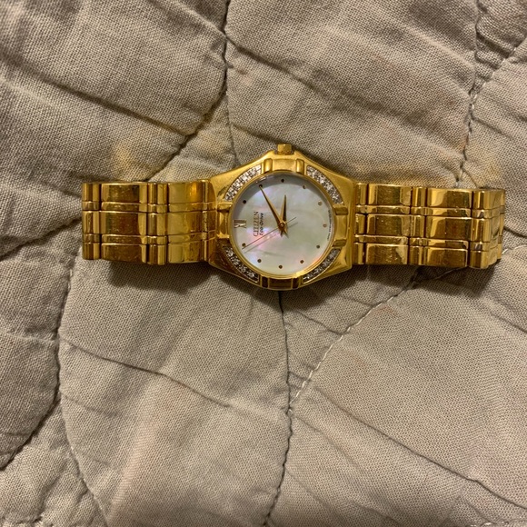 Watch - Picture 3 of 4